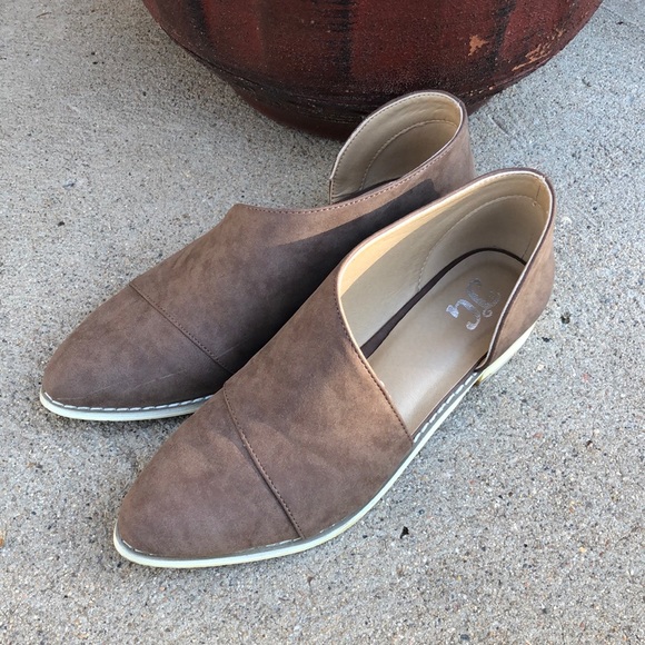 JG brand Open Side flat Slip-on Booties - Picture 6 of 8